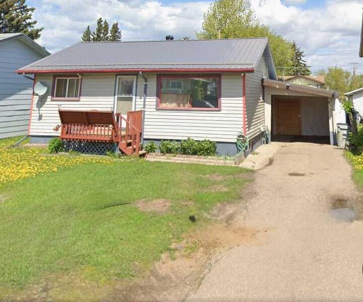 Property Photo: 58 Avenue 4916 AB T0G 1E0