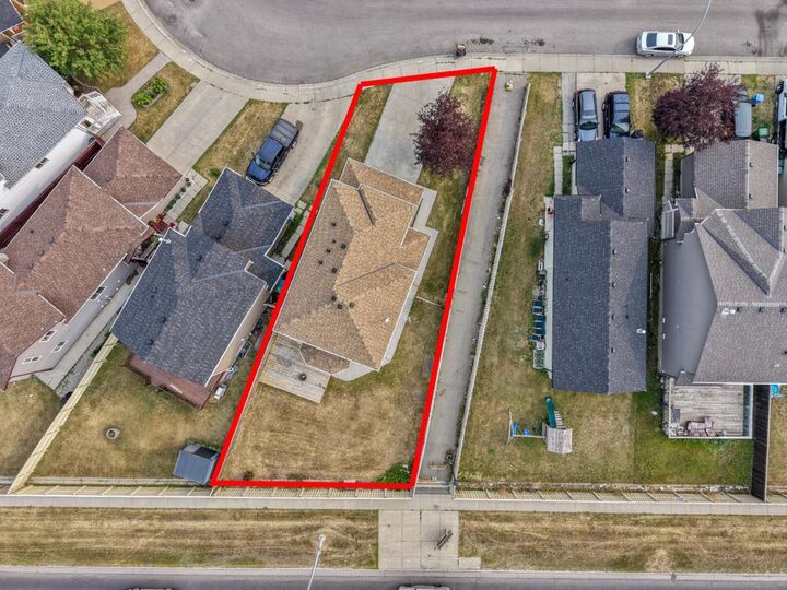 Property Photo: 187 Martinvalley Crescent NE AB T3J 4L6