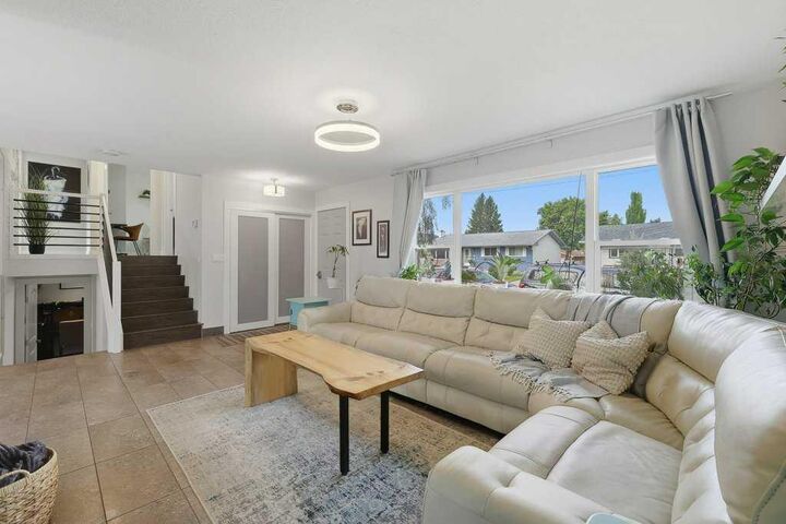 Property Photo: 49 Macfarlane Avenue AB T4N 5S9