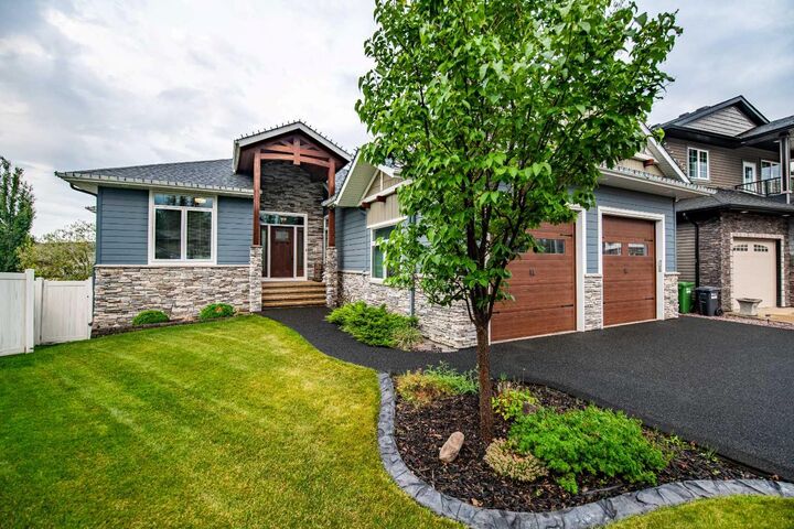 Property Photo: 77 Grove Close AB T4P 0P4