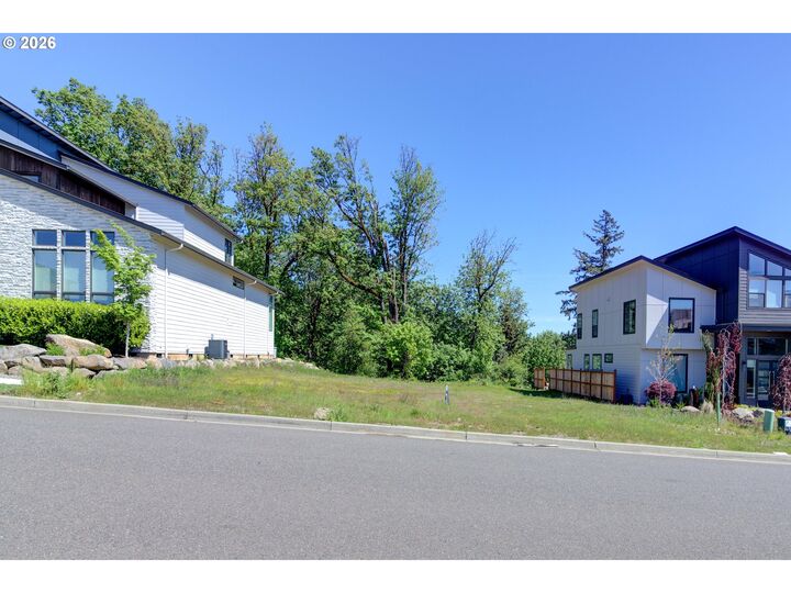 Property Photo: 4717 SE Ascension Dr WA 98607