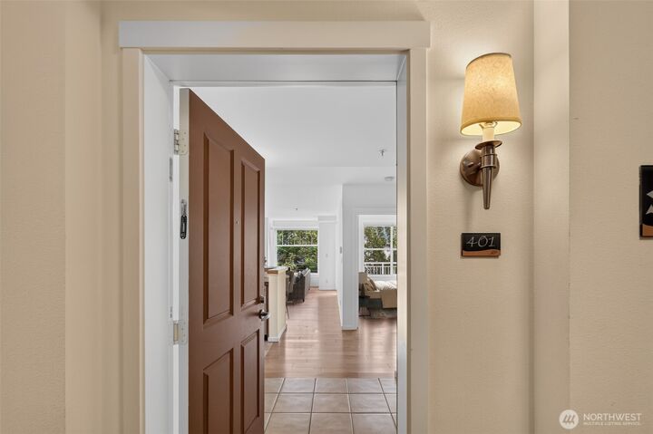 Property Photo: 2901 NE Blakeley 401 WA 98015