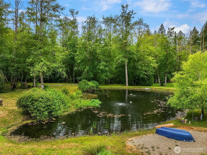 Property Photo:  7035  High School Road NE  WA 98110 