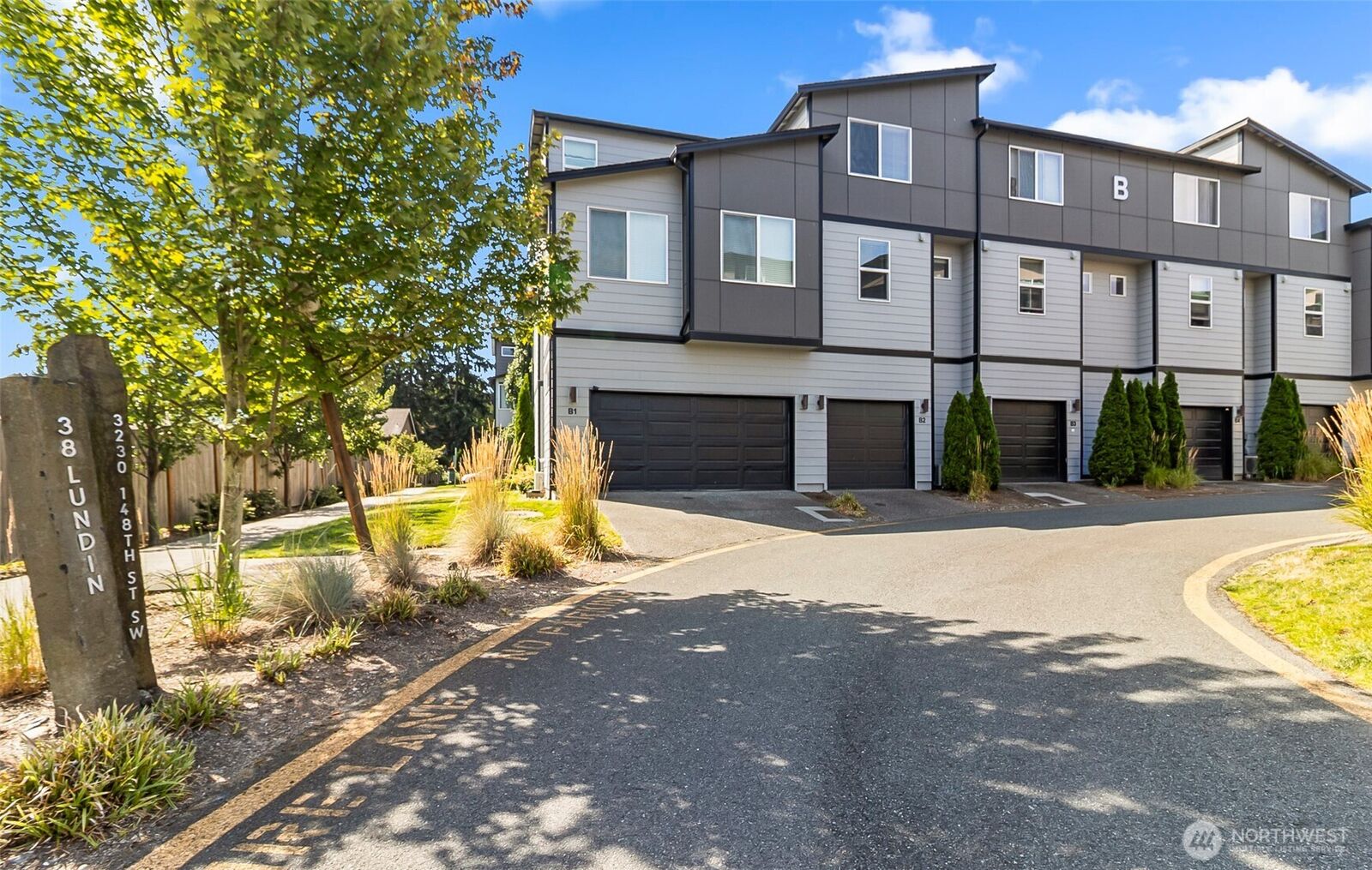 Property Photo:  3230  148th Street SW B2  WA 98087 