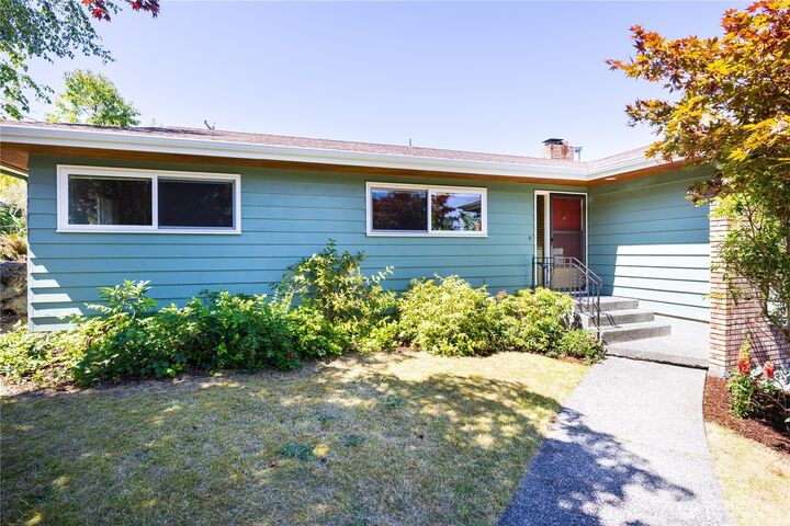 Property Photo: 1117 Undine Street WA 98229