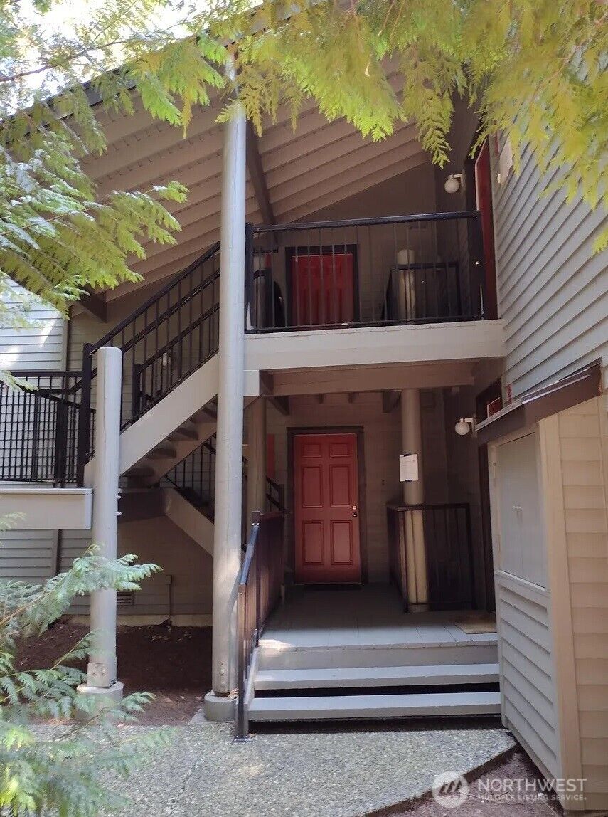 Property Photo: 8016 145th Avenue NE WA 98052