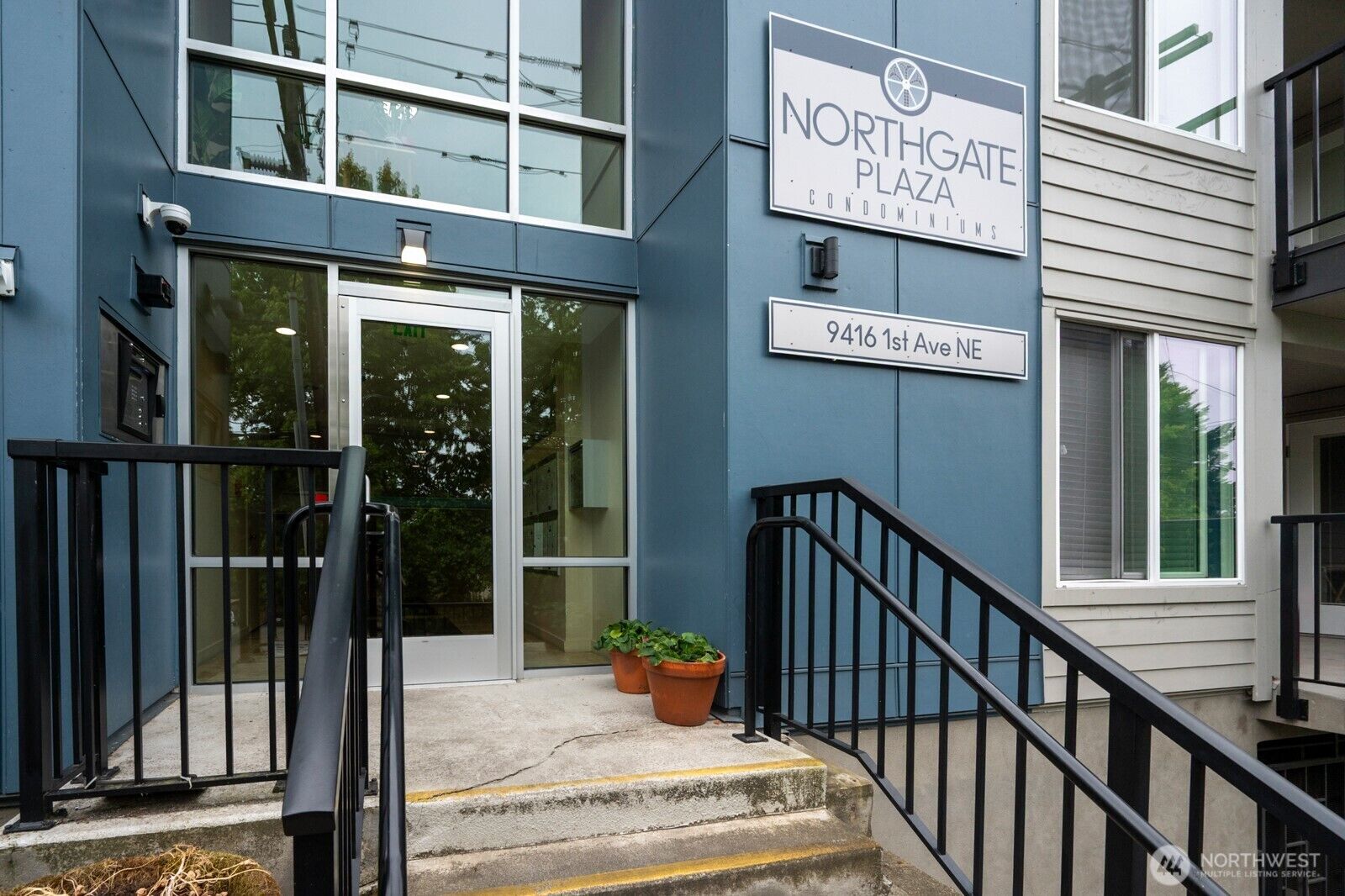 Property Photo: 9416 1st Avenue NE #419 WA 98115