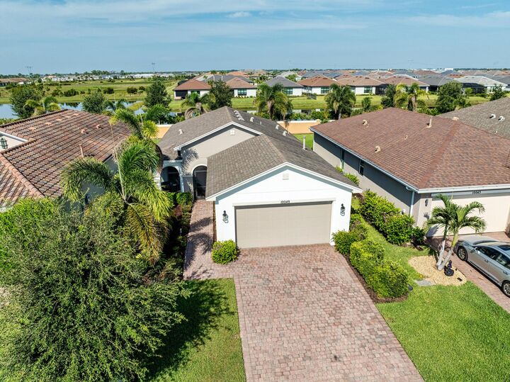 Property Photo:  10049 SW Indian Lilac Trail  FL 34987 