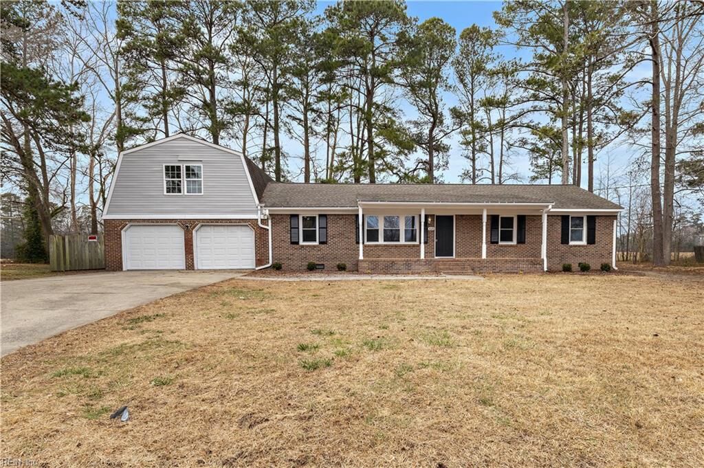 Property Photo: 3025 Woodlawn Dr VA 23434