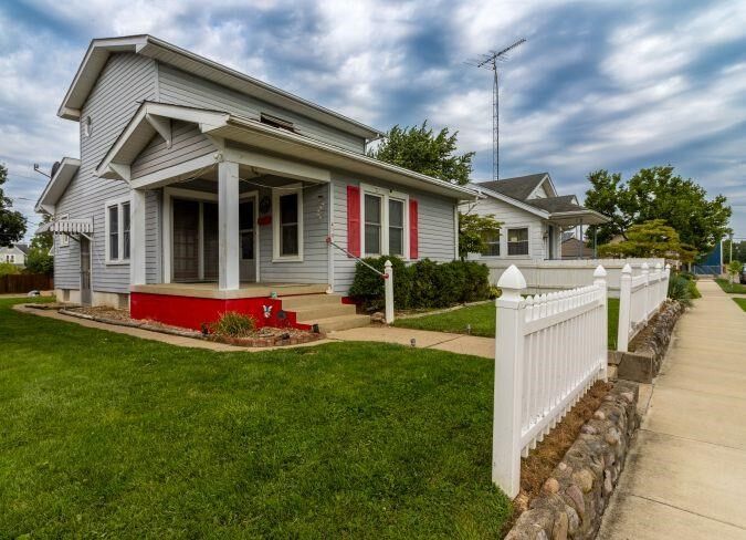 Property Photo:  410 Sedgwick Street  IN 47374 