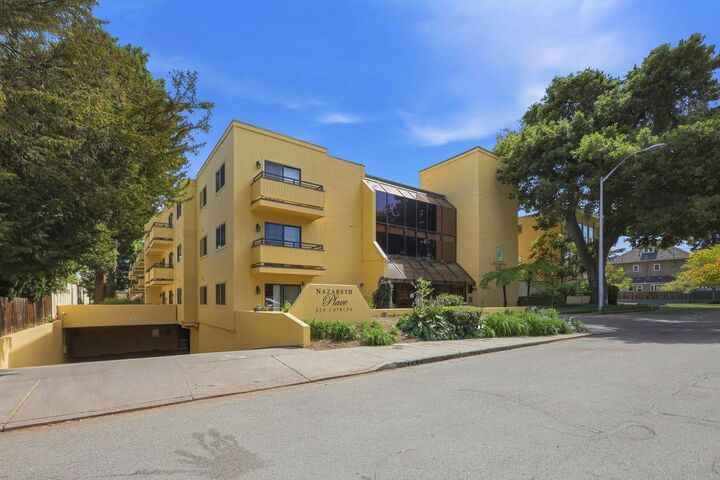 Property Photo: 324 Catalpa Street 111 CA 94401