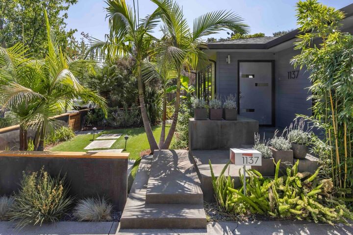 Property Photo:  1137 Mercy Street  CA 94041 