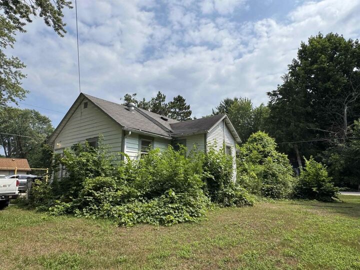 Property Photo:  367 E Centre Street  WI 53511 