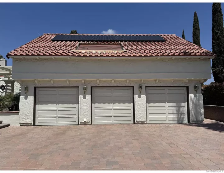 Property Photo:  12226 Kingsgate Sq  CA 92128 