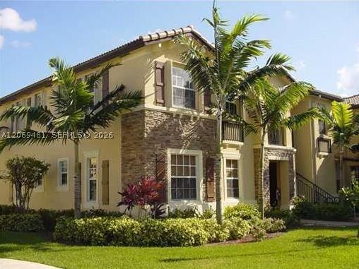Property Photo:  3360 NE 14th Dr 104-30  FL 33033 