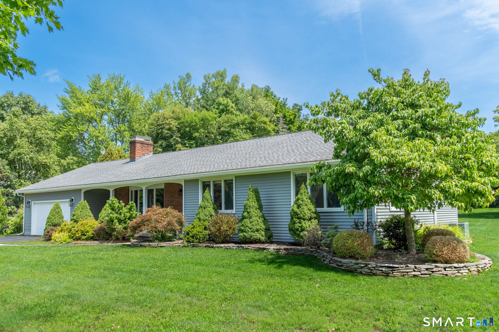 Property Photo: 11 Bradfield Drive CT 06071