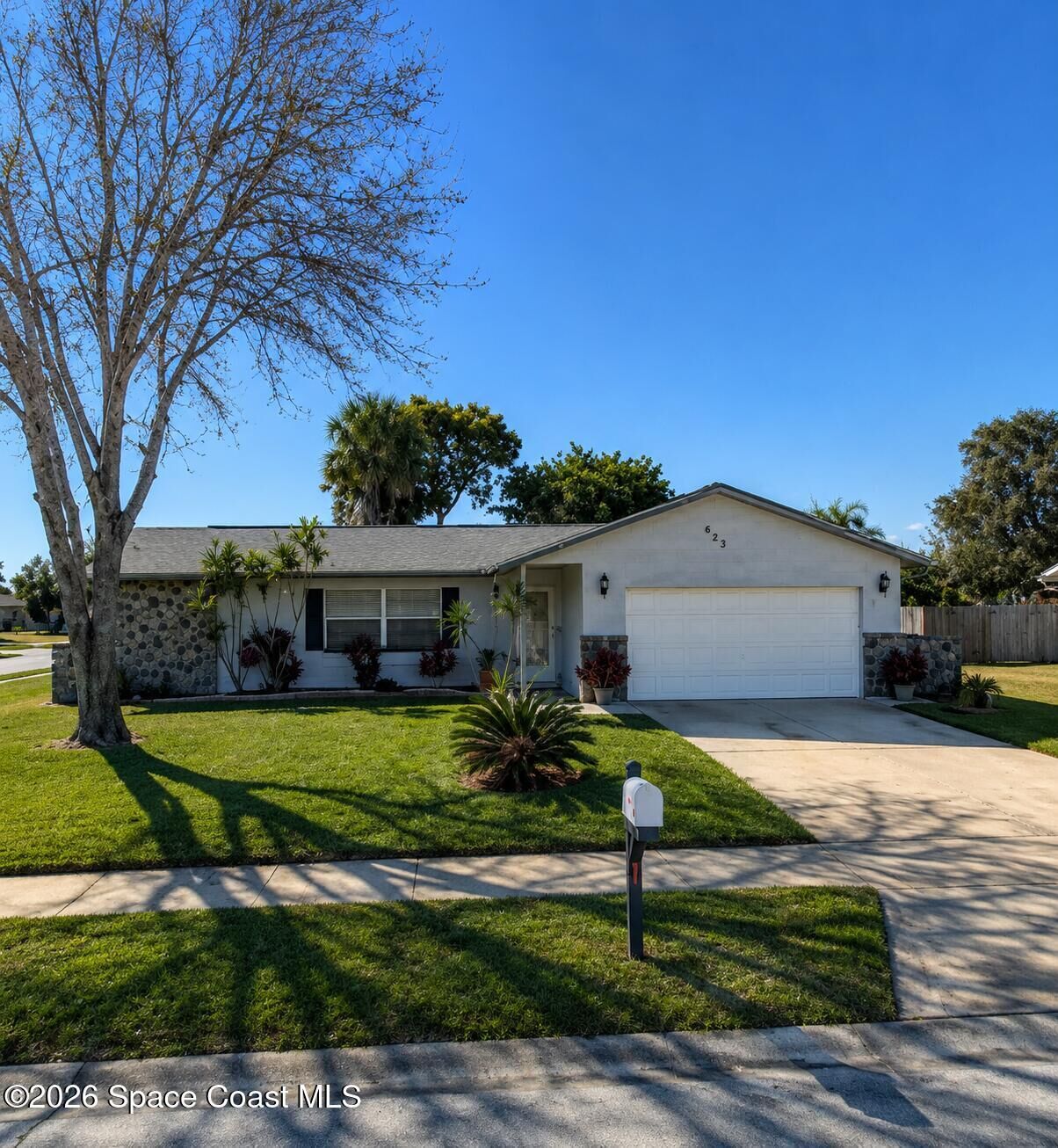 Property Photo: 623 Dartmouth Avenue FL 32901