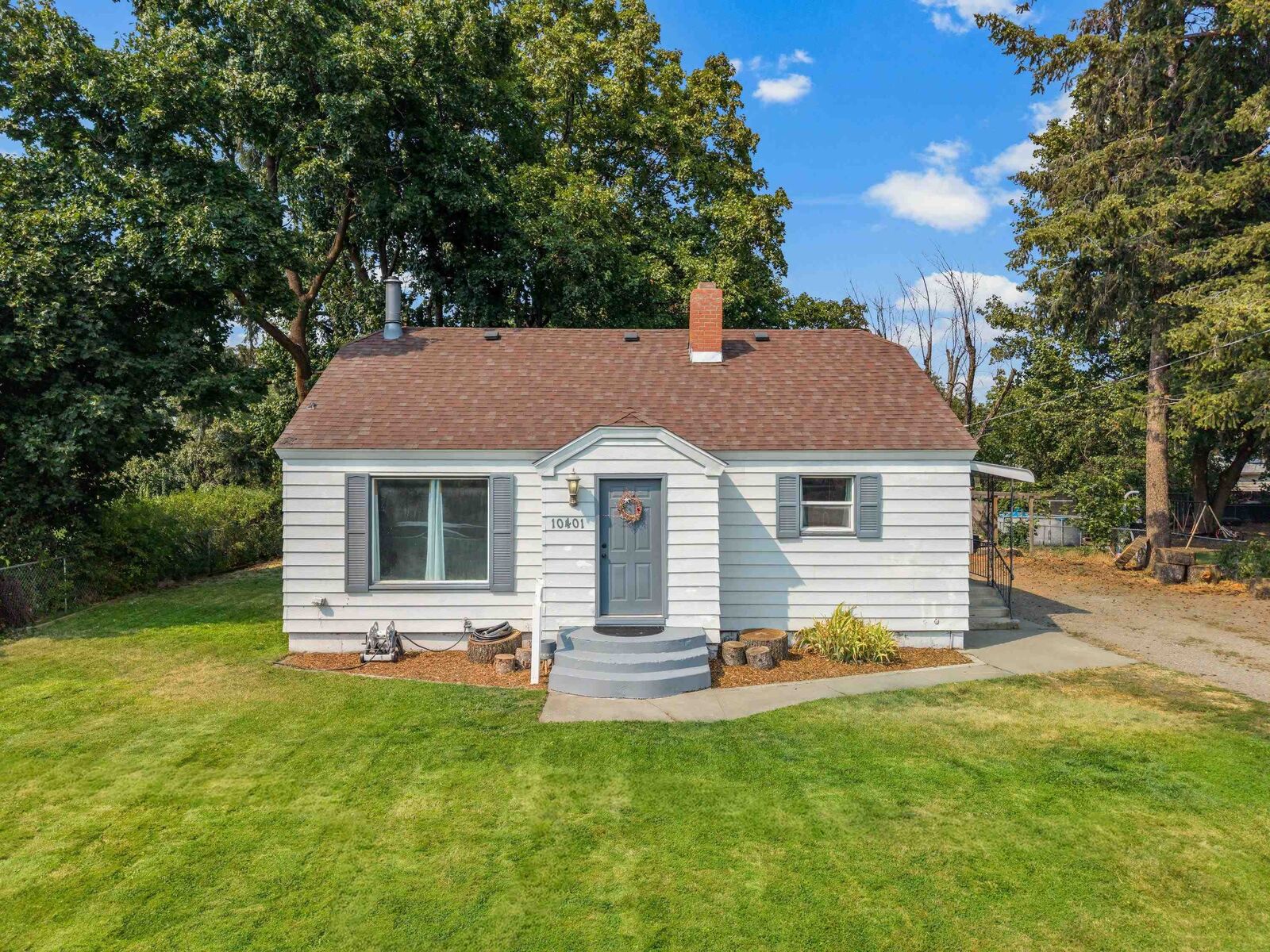 Property Photo:  10401 E Springfield Ave  WA 99206 