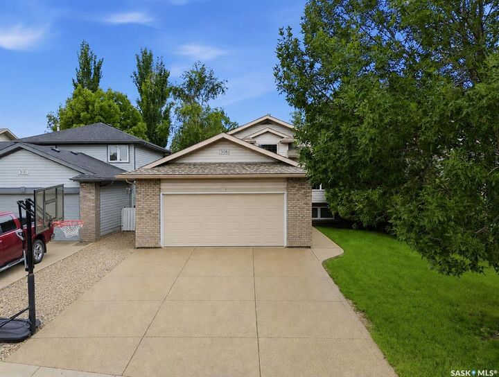 306 Kucey Crescent — photo 1