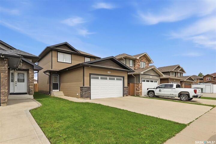 Property Photo:  150 Henick Crescent  SK S7R 0J9 