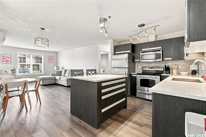 Property Photo:  1510 Neville Drive 105  SK S4Z 0A3 