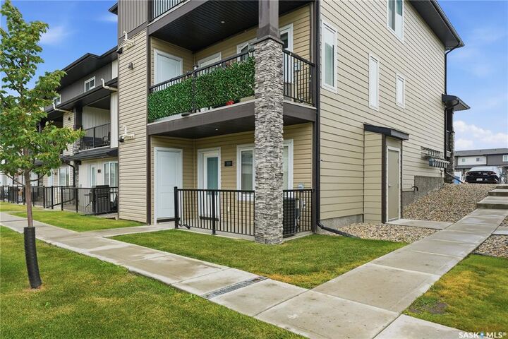 Property Photo:  110 Akhtar Bend 501  SK S7W 0Y9 