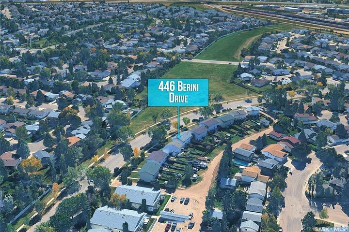 Property Photo:  446 Berini Drive  SK S7N 3N5 