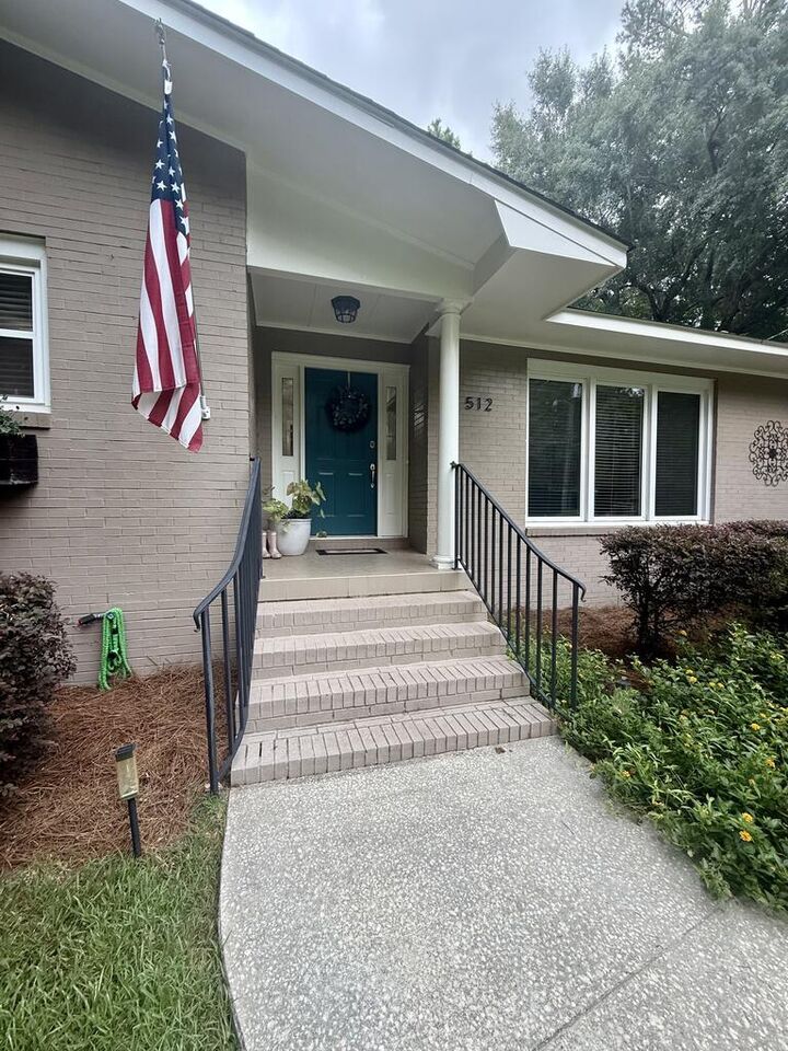 Property Photo: 512 Rosemont Dr AL 36303