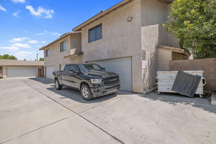 Property Photo: 8200 Laborough Drive CA 93311
