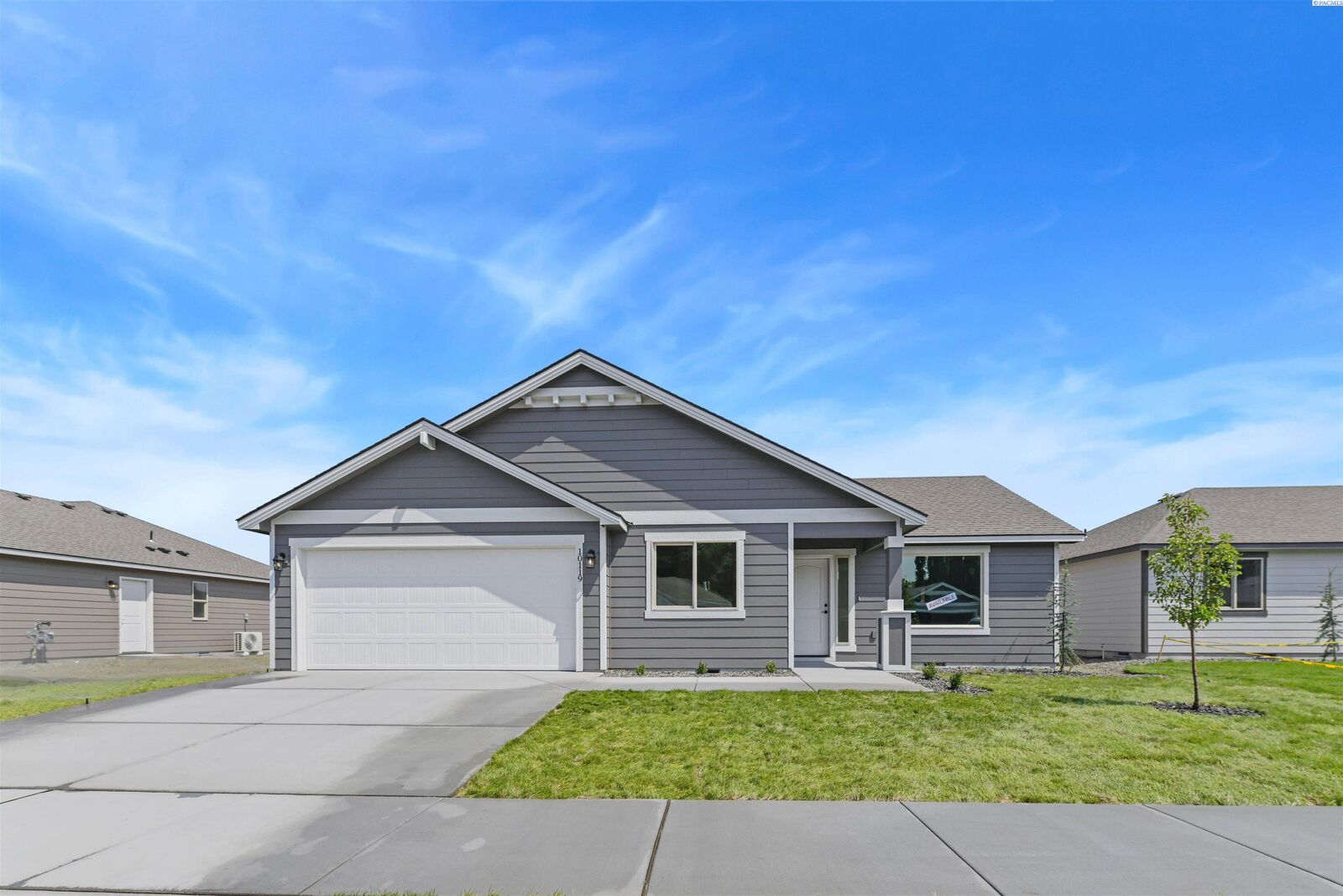 Property Photo: 10119 Redbud Dr WA 99301