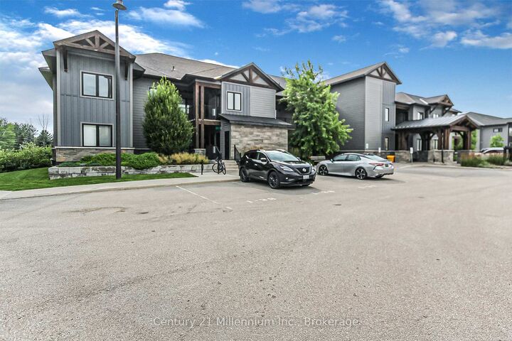 Property Photo: 10 Beckwith Lane 107 ON L9Y 0N5