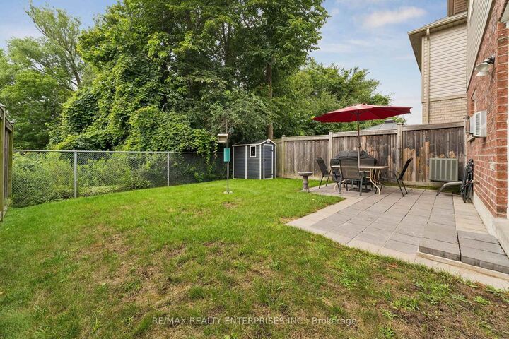 Property Photo: 1621 Northfield Avenue ON L1K 0K8