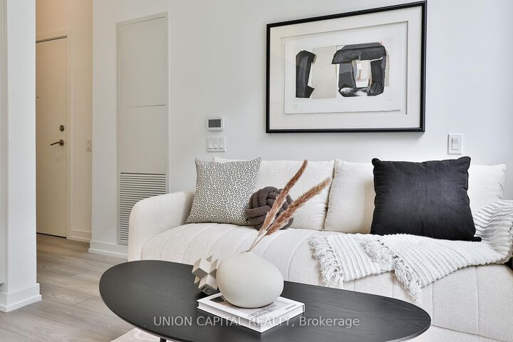 Property Photo:  82 Dalhousie Street 501  ON M5B 0C5 
