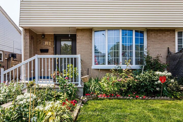 Property Photo: 7384 Sills Road ON L4T 2K1