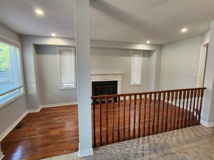 Property Photo:  7 Meyer Avenue  ON L4M 6X2 