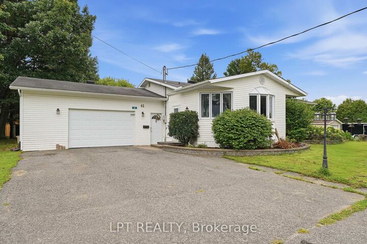 Property Photo: 41 St Polycarp Street ON K0C 1W0