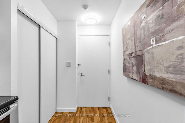 Property Photo: 1005 King Street W 337 ON M6K 3M8
