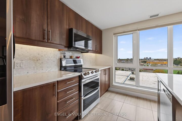 Property Photo: 330 Titan Private 711 ON K2G 1G3
