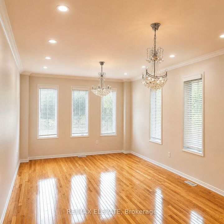 Property Photo:  15 Ryder Crescent  ON L1Z 1Y1 