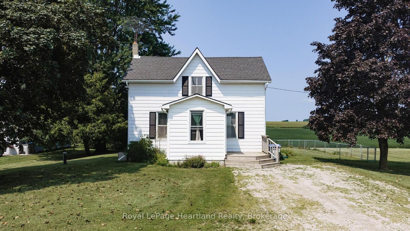 Property Photo:  82155 London Road  ON N0M 2H0 