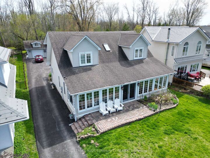 Property Photo:  203 Lake Drive E  ON L4P 3E9 