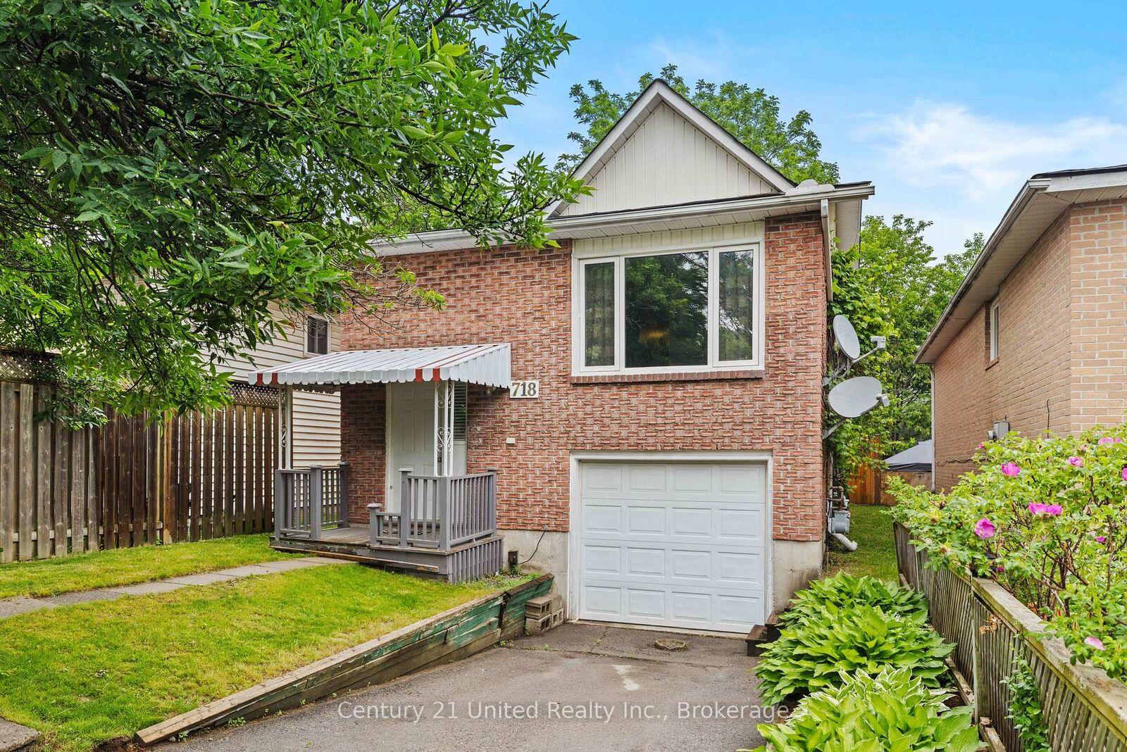 Property Photo: 718 Mountain Ash Road ON K9J 8K1