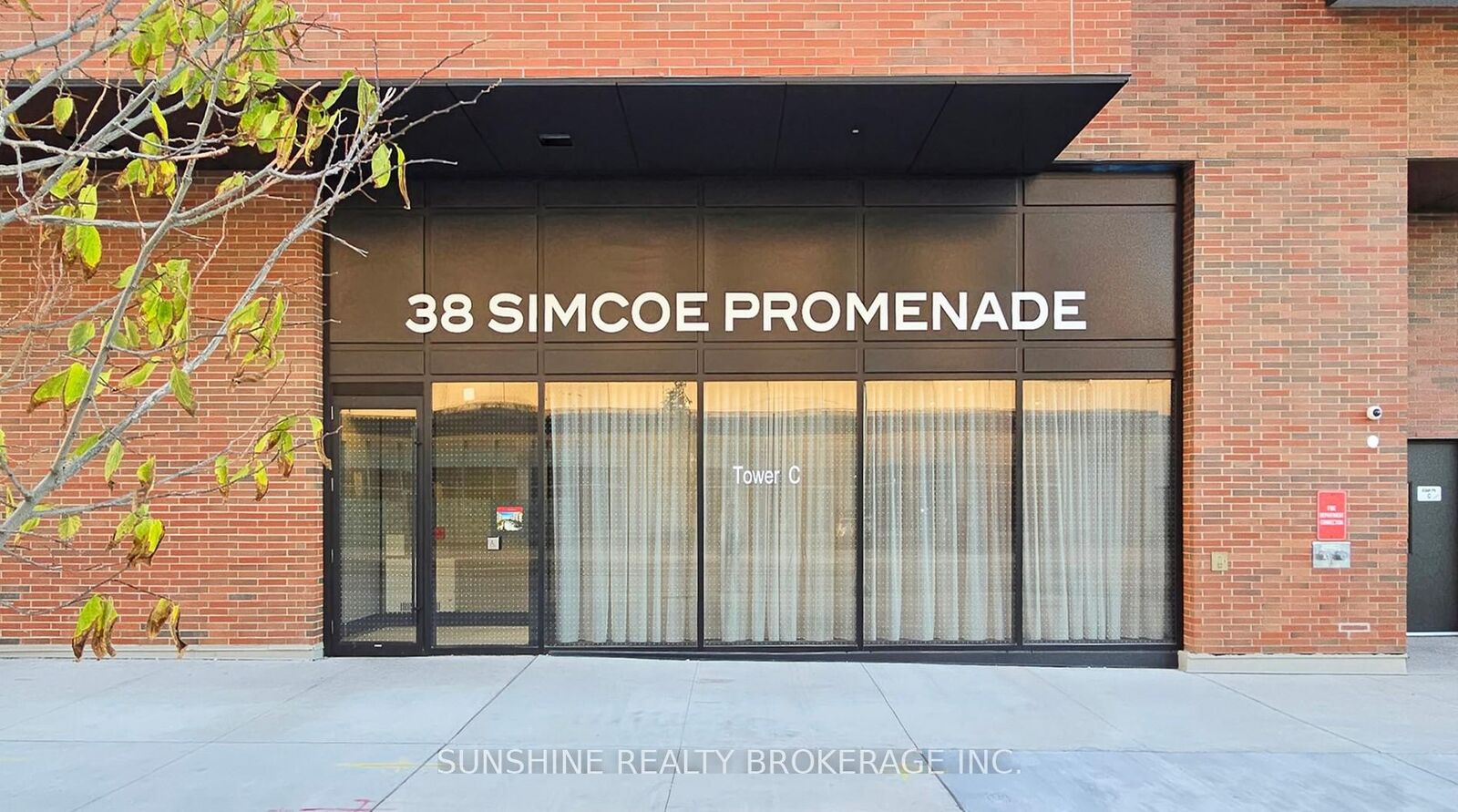 Property Photo:  38 Simcoe Promenade N/A 311  ON L6G 0H7 