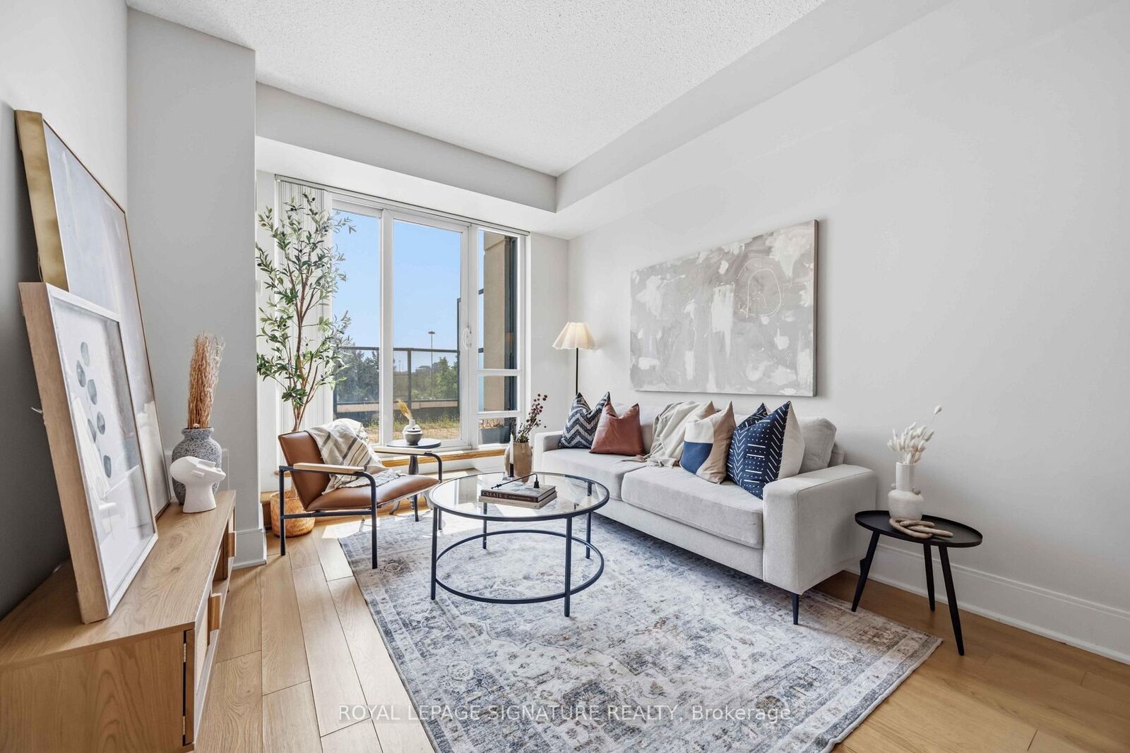 Property Photo: 181 Wynford Drive 403 ON M3C 0C6