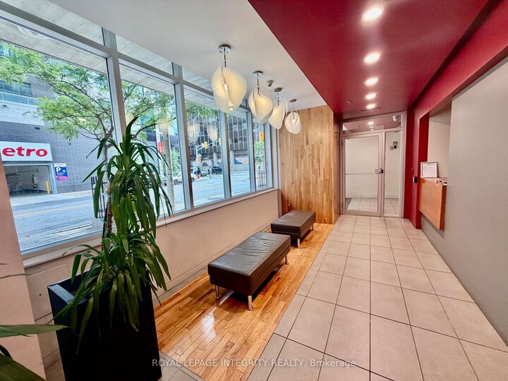 Property Photo:  179 George Street 302  ON K1N 1J8 