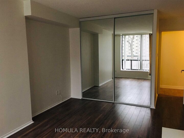 Property Photo:  250 Jarvis Street 101  ON M5B 2L2 
