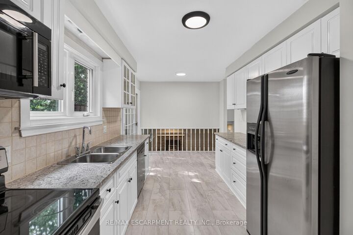 Property Photo: 3401 Rockwood Drive ON L7N 3H6