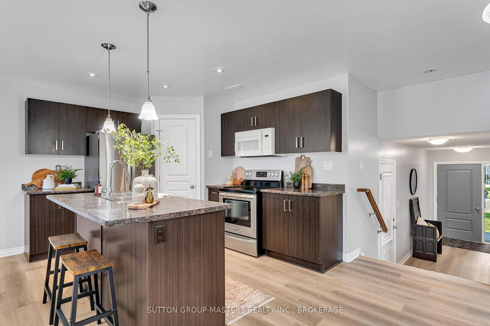 Property Photo:  1209 Carfa Crescent  ON K7P 0N2 