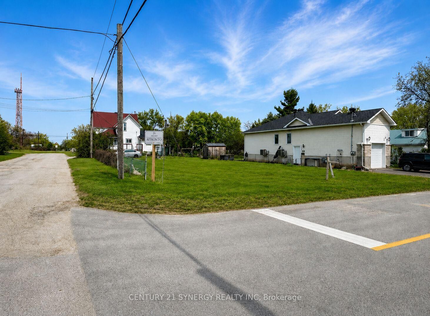 Property Photo:  24 King Street  ON K7A 3C9 