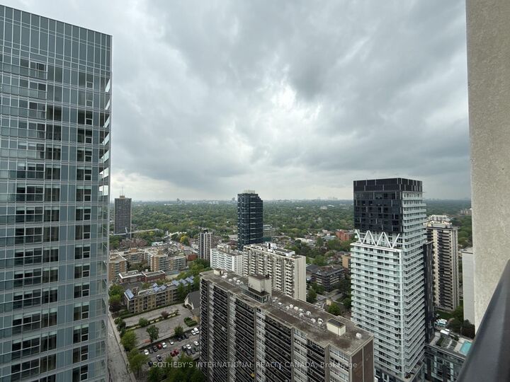 Property Photo:  200 Redpath Avenue 2606  ON M4P 0E6 